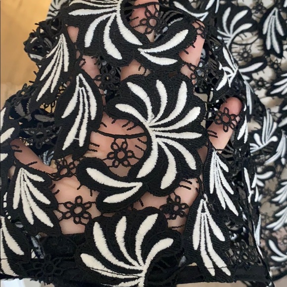 Self-Portrait Flower Dress - Picture 4 of 5